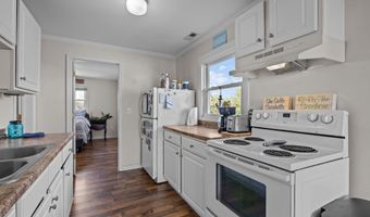 217 W Atlantic Blvd, Atlantic Beach, NC 28512