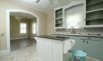 2890 6th St, Berwick, LA 70342