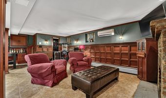 82 W 34TH St, Bayonne, NJ 07002