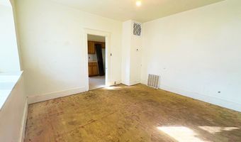 811 S D St, Arkansas City, KS 67005