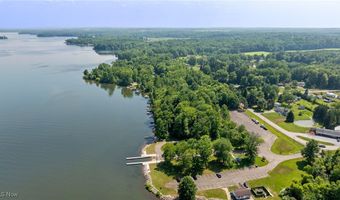 6677 Morningview Dr, Andover, OH 44003