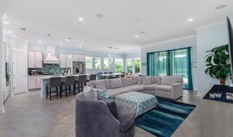 5330 SILVER SUN Dr, Apollo Beach, FL 33572