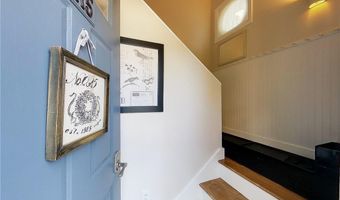 364 Bellevue Ave 5A, Newport, RI 02840