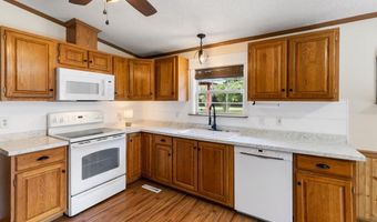 203 Edgewood St, Ballard, WV 24918