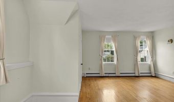 92 Cedar St, Belfast, ME 04915