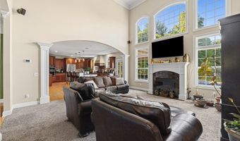 2820 Ashwood Dr, Alliance, OH 44601