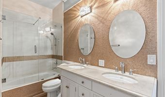 2960 American River Ln, Las Vegas, NV 89135