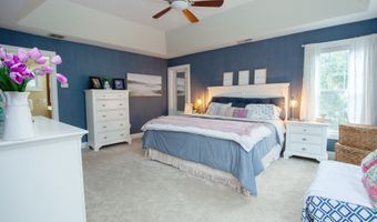 490 New Rd, Avon, CT 06001