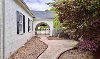 102 Jackson St, Albertville, AL 35950
