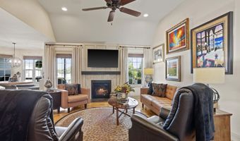 330 War Emblem Dr, Boiling Springs, SC 29316