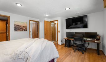 7225 SW JUNIPER Ter, Beaverton, OR 97008