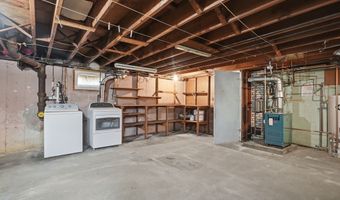 18-20 Genetti Cir, Bedford, MA 01730