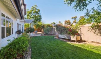 2933 Via Emerado, Carlsbad, CA 92009