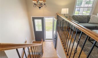 407 Palermo Dr, Ballwin, MO 63021