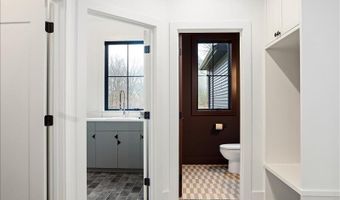 742 Honey Crk, Ada, MI 49301