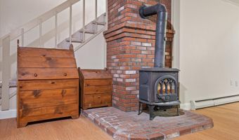 1234 Essex St, Bangor, ME 04401