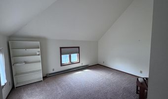 423 N Johnson St, Ada, OH 45810