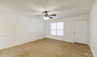 135 Longbranch Ct, Athens, GA 30605