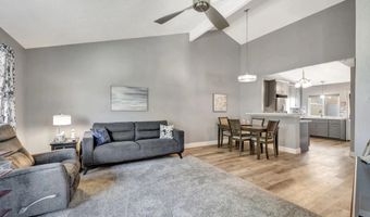 7700 Parkway Dr 17, La Mesa, CA 91942