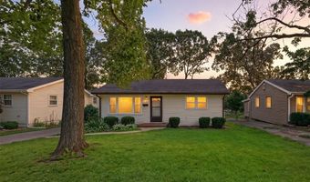 340 Hillcrest Blvd, Ballwin, MO 63021