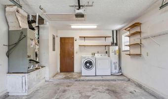 186 PINE St, Atlantic Beach, FL 32233