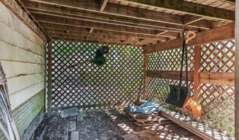 10265 Beaver Trl, Aurora, OH 44202