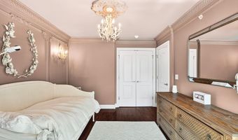 45 White Oak Ln, Aberdeen, NJ 07747