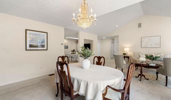 3 Gleneagle Dr, Bedford, NH 03110