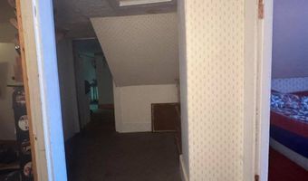 121 Main Rd, Abbot, ME 04406