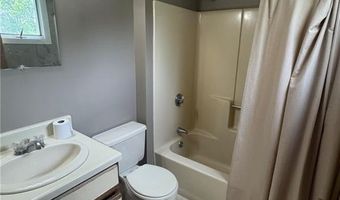 16 Castle Rock Dr D, Charlestown, RI 02813