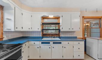 216 W SEYMOUR St, Appleton, WI 54915