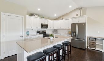 1337 S 7th St, Adel, IA 50003