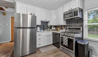 9541 Dulles Ct, Affton, MO 63123