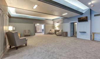 552 N Main St, Akron, OH 44310
