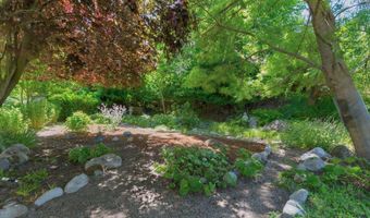 520 Helman St, Ashland, OR 97520