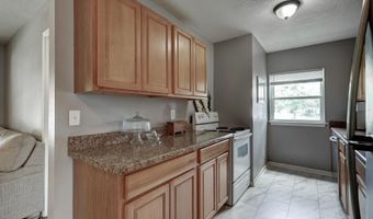 421 W 6th St, Baxter Springs, KS 66713