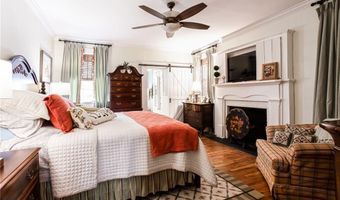 2345 Seagraves Mill Rd, Hull, GA 30646