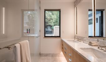 227 E Main St, Aspen, CO 81611