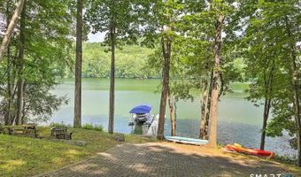 62 Riverford Rd, Brookfield, CT 06804