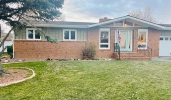 1226 Birch Ln, Cody, WY 82414