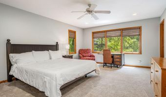116 E Neptune Ave, Beverly Shores, IN 46301