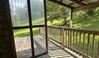 515 Delaware Ave, Andes, NY 13731