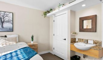 37 Hiawassee St W305, Asheville, NC 28801