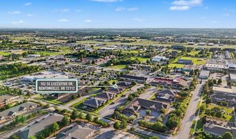 102 SE Executive Dr, Bentonville, AR 72712