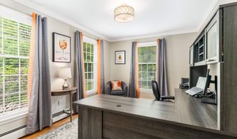 76 Plummer Rd, Bedford, NH 03110