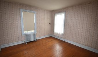 419 LOCUST Ave, Burlington, NJ 08016