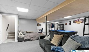 312 Redclover Ln, Allentown, PA 18104