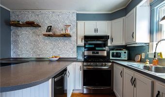 63 Paine Ave, Cranston, RI 02910