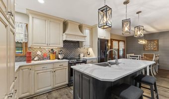 209 River Dr, Bloomfield, IN 47424