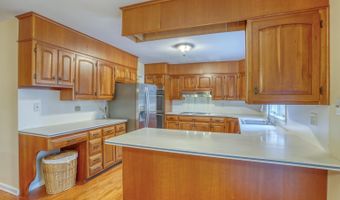 5 STUART Dr, Dover, DE 19901